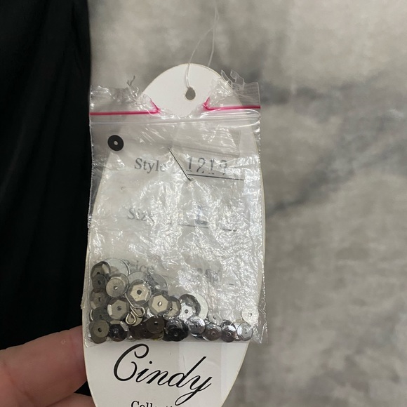 NWT Cindy One Shoulder Gown - Picture 5 of 7